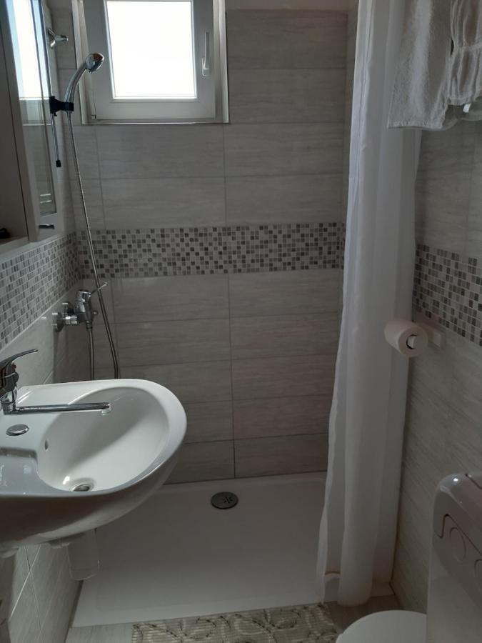 Guesthouse Brodarica Šibenik Eksteriør bilde