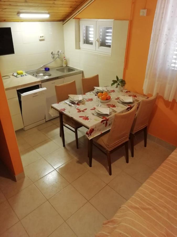 Guesthouse Brodarica Šibenik Eksteriør bilde
