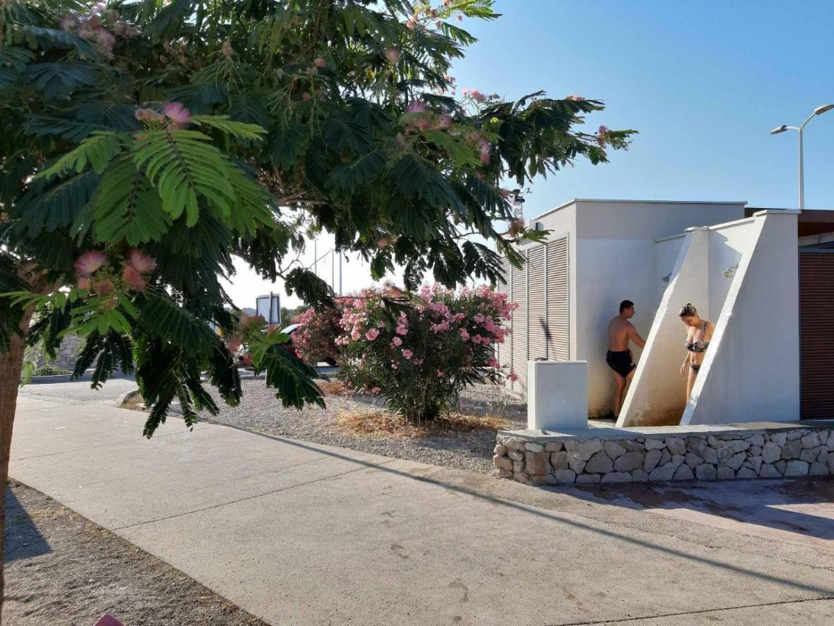 Guesthouse Brodarica Šibenik Eksteriør bilde